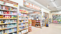 調剤薬局ツルハドラッグ北10条店の入口