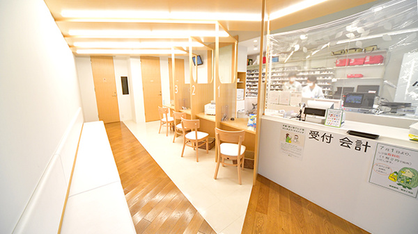 薬樹薬局　鷺沼2号店の受付/カウンター