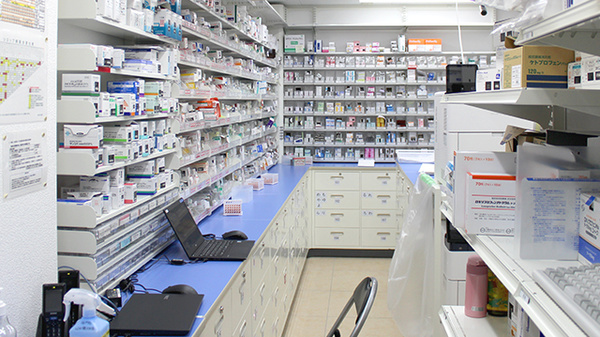 薬局くすりの福太郎　篠崎店の調剤室