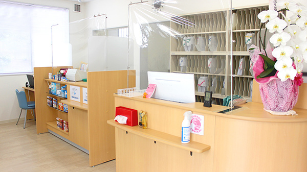 そらいろ調剤薬局　間々田店の受付/カウンター