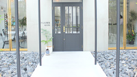 バンビ薬局　東石川店の入口