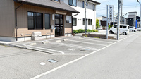 やよい薬局の駐車場