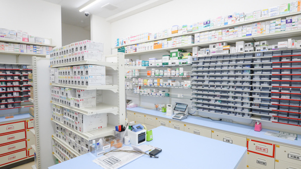 スギ薬局　武生中央店の調剤室