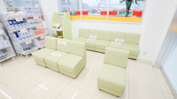 スギ薬局　金沢大手町店の待合スペース