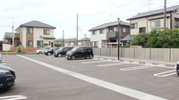 とやの網川原薬局の駐車場