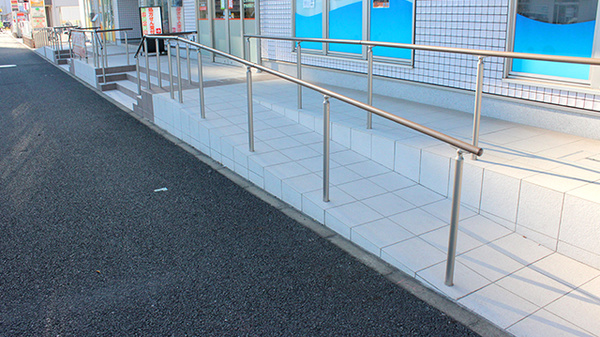 あけぼの薬局　幕張店のバリアフリー設備