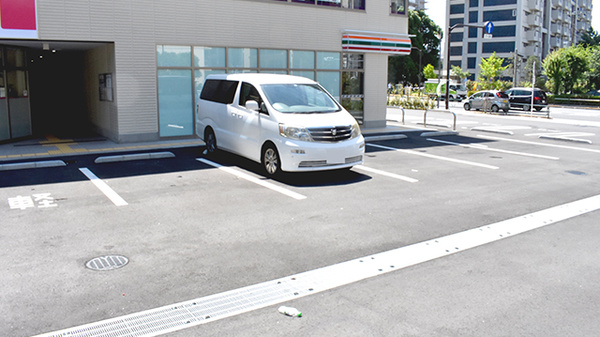 ココカラファイン薬局　東陽町店の駐車場
