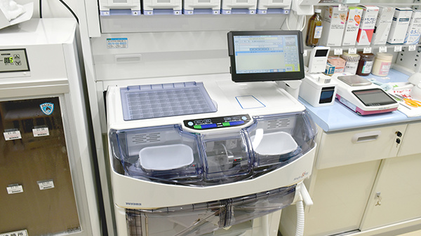 セイムス　堺東湊薬局の調剤器具