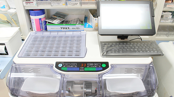 乙訓調剤薬局　花山店の調剤器具