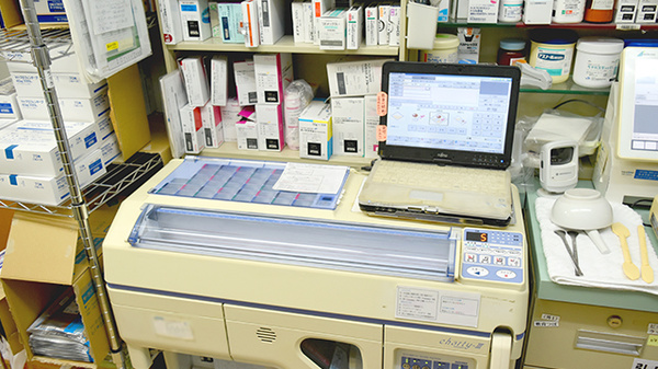 バンビーノ薬局の調剤器具