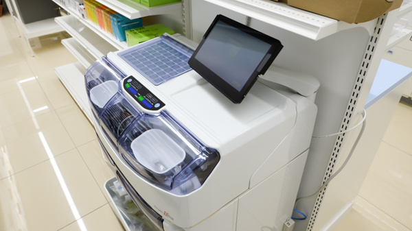 スギ薬局　昭和町北店の調剤器具
