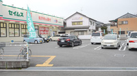 ドラッグセイムス高知福井薬局の駐車場