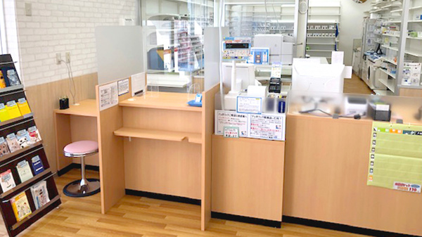 ウエルシア薬局花巻南川原店の受付/カウンター