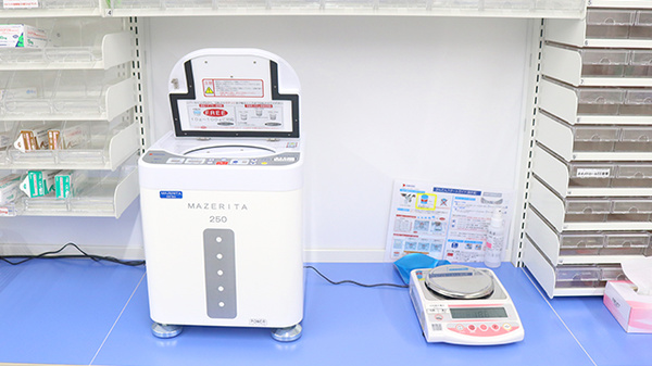 スギ薬局　矢口渡店の調剤器具