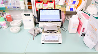 サエラ薬局 大森店の調剤器具