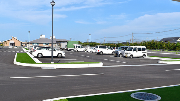 阪神調剤薬局　日置店の駐車場