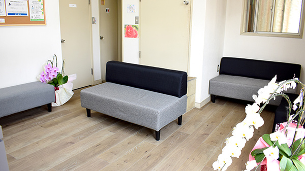 北町薬局の待合スペース