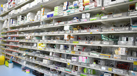 新生堂薬局　久山店の薬棚