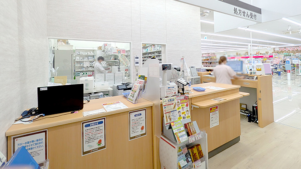 セキ薬局　大袋店の受付/カウンター