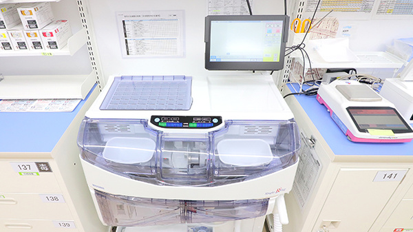 薬局くすりの福太郎　青戸3丁目店の調剤器具