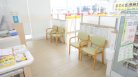 スギ薬局　東浦南店の待合スペース
