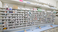 スギ薬局　東浦南店の薬棚