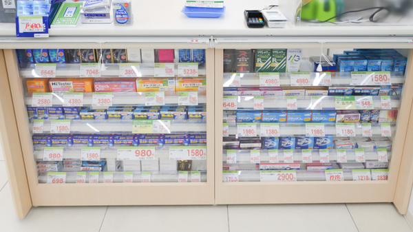 スギ薬局　中区役所前店の一般医薬品