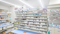 スギ薬局　中区役所前店の薬棚