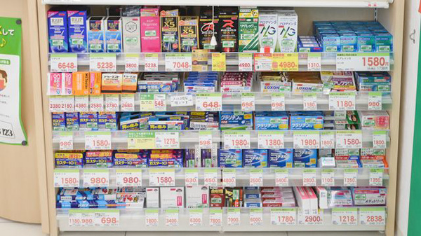 スギ薬局　津港町店の一般医薬品
