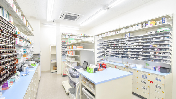 スギ薬局　南郷店の調剤室
