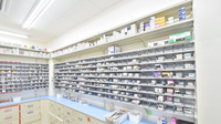 スギ薬局　南郷店の薬棚