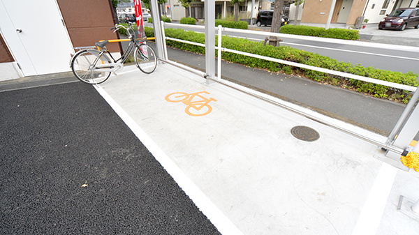 スギ薬局　朝日町店の駐輪場