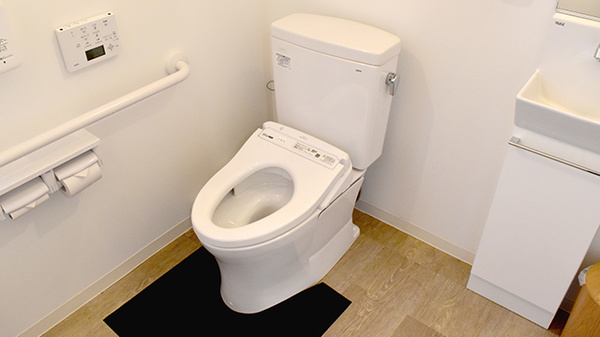 はくあい堂くちのつ薬局のお手洗い