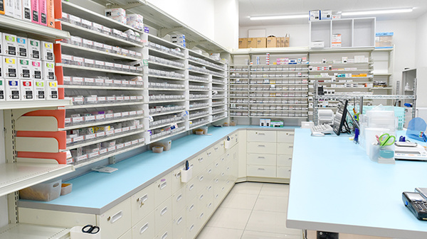 ププレひまわり薬局木之庄店の調剤室