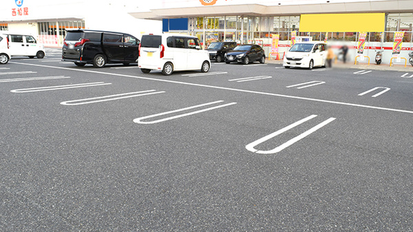 ププレひまわり薬局三原南店の駐車場