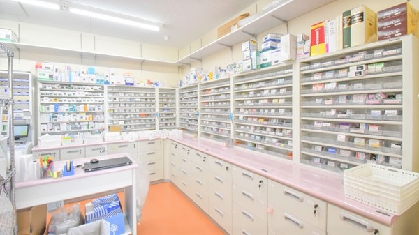キリン堂薬局　城陽寺田駅前店の調剤室