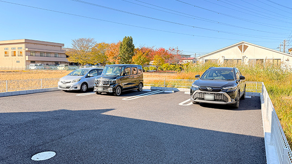 わかば薬局　中央春日部店の駐車場
