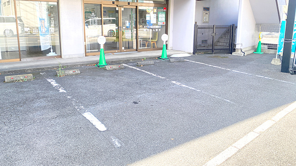 そうごう薬局 草加氷川店の駐車場