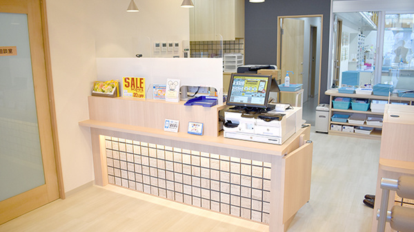 ナカジマ薬局　ひばりが丘店の受付/カウンター