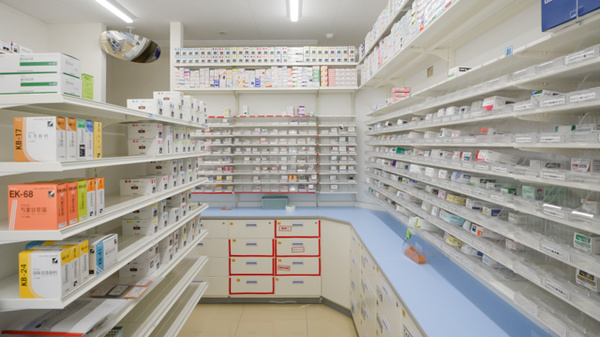 スギ薬局　日根野店の調剤室