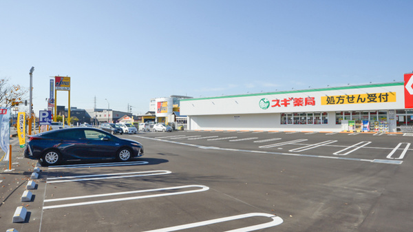 スギ薬局　小松中央店の駐車場