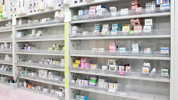 薬棚
