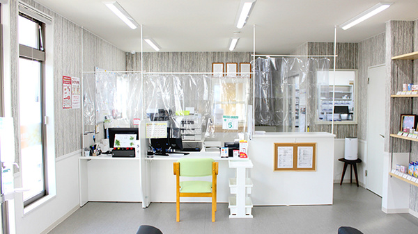 つばさ薬局　安堀店の受付/カウンター