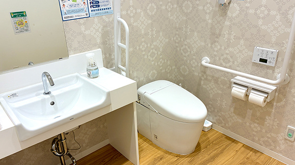 えきまえ薬局のお手洗い