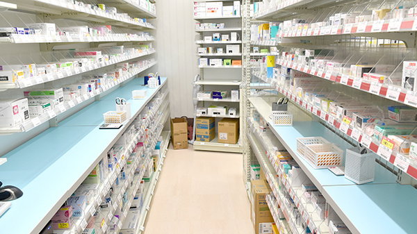 ユタカ薬局　東向日の調剤室