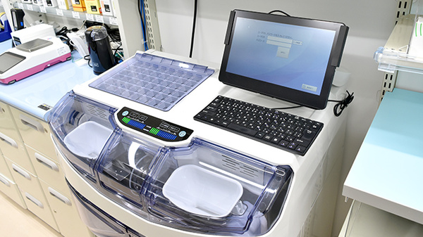 ユタカ薬局　東向日の調剤器具