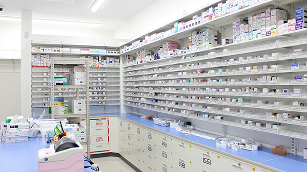 スギ薬局 町田小川店の調剤室