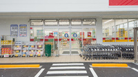 スギ薬局 牧御堂店の入口