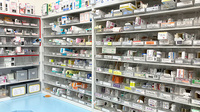 山中薬局　泉郷店の薬棚