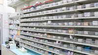 調剤薬局ツルハドラッグ相模原西橋本店の薬棚